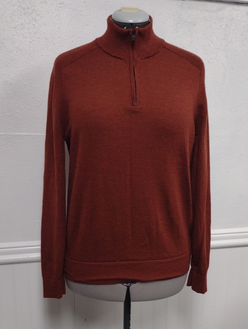 Express 100%Merino Wool, Men's Zip-Neck Sweater in Burnt Orange Preppy, Office